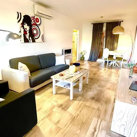 12-apartamento En La Playa Piscina * Alicante